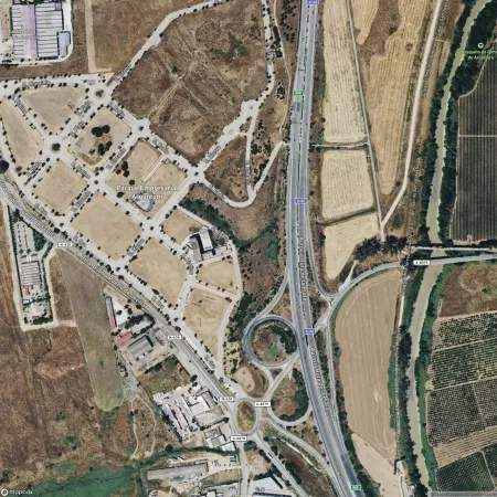 Foto del inmueble Garaje de 28m2 en SALTERAS, SEVILLA