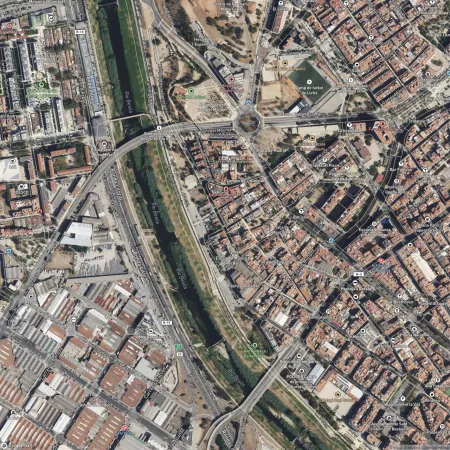 Foto del inmueble Local de 121m2 en SANTA COLOMA DE GRAMENET, BARCELONA