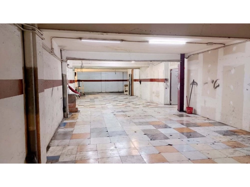 Foto del inmueble Amplio local en venta en Barcelona