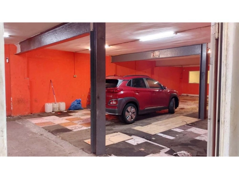 Foto del inmueble Amplio local en venta en Barcelona