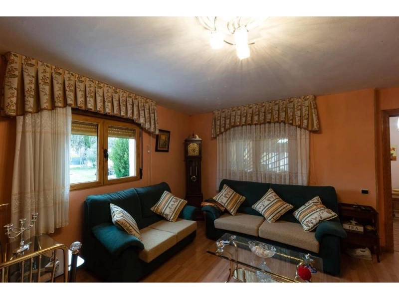 Foto del inmueble Chalet en venta en Villabañez, Valladolid