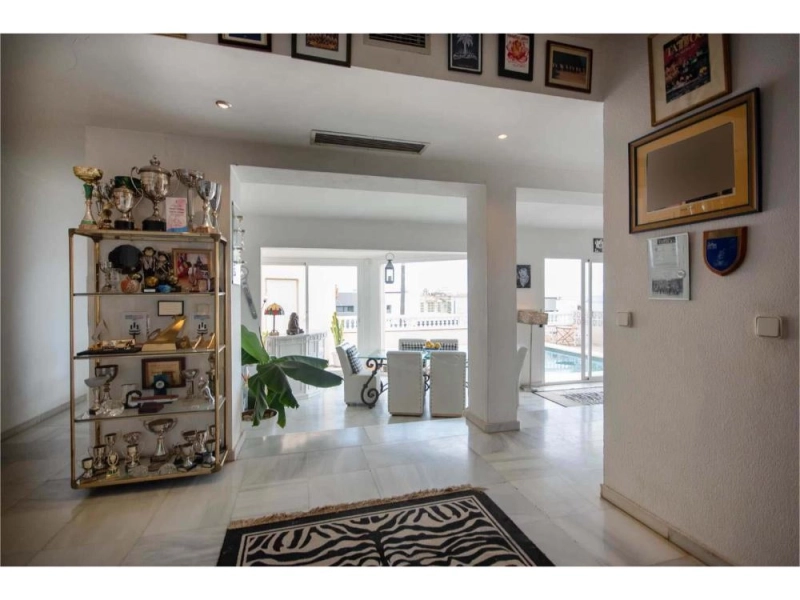 Foto del inmueble Villa en venta con vistas al mar en los Hidalgos, Manilva (Málaga)