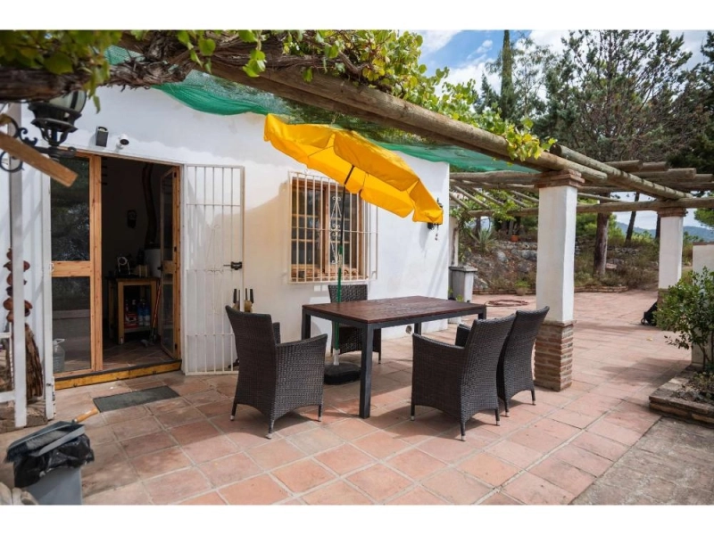 Foto del inmueble Finca en venta en Canillas de Albaida (Málaga)