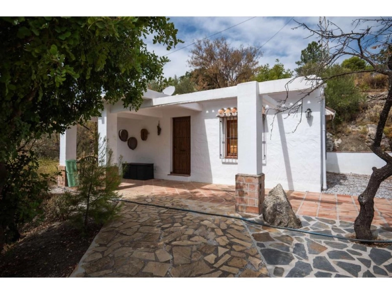 Foto del inmueble Finca en venta en Canillas de Albaida (Málaga)
