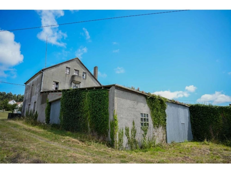 Foto del inmueble Finca rústica con amplio terreno en Narón (A Coruña)