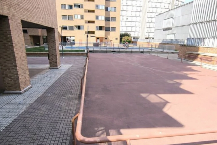 Foto del inmueble Ático en venta en residencial con piscina en el barrio de la Jota, Zaragoza
