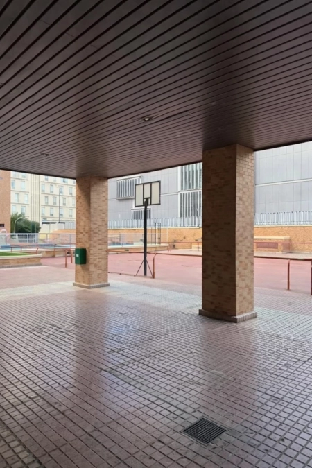 Foto del inmueble Ático en venta en residencial con piscina en el barrio de la Jota, Zaragoza