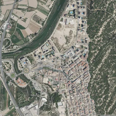 Foto del inmueble Garaje de 14m2 en GUARDAMAR DEL SEGURA, ALICANTE