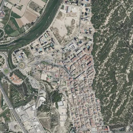 Foto del inmueble Garaje de 25m2 en GUARDAMAR DEL SEGURA, ALICANTE