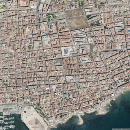 Foto del inmueble Garaje de 37m2 en TORREVIEJA, ALICANTE